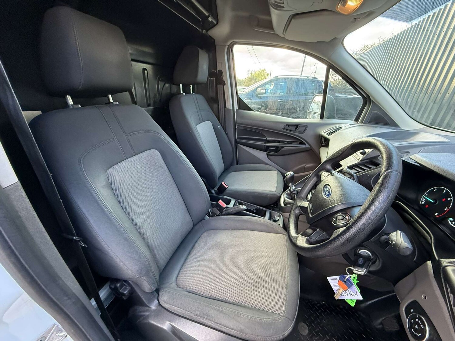 Used Ford Transit Connect 2020 for sale - 77872413: Photo 36