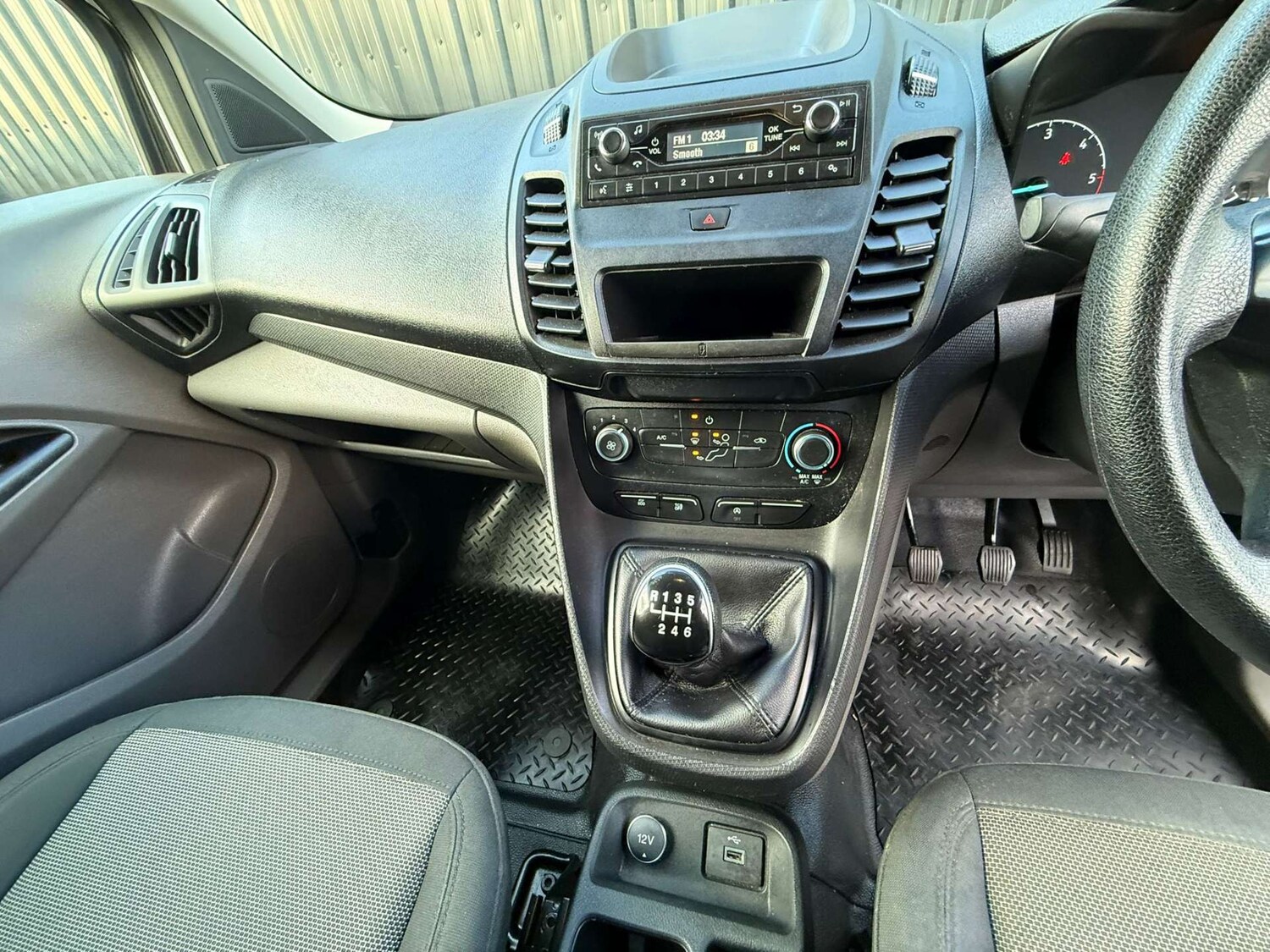 Used Ford Transit Connect 2020 for sale - 77872413: Photo 43