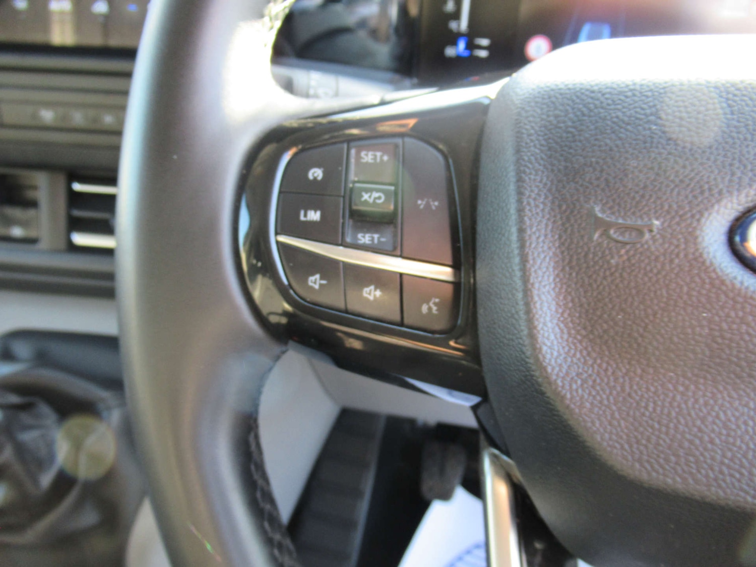 Used Ford Transit Custom 2024 for sale - 76600962: Photo 23