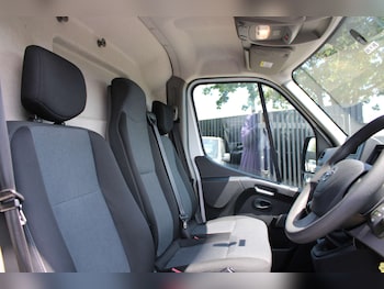 Used Nissan Interstar 2023 for sale - 79343822: Photo