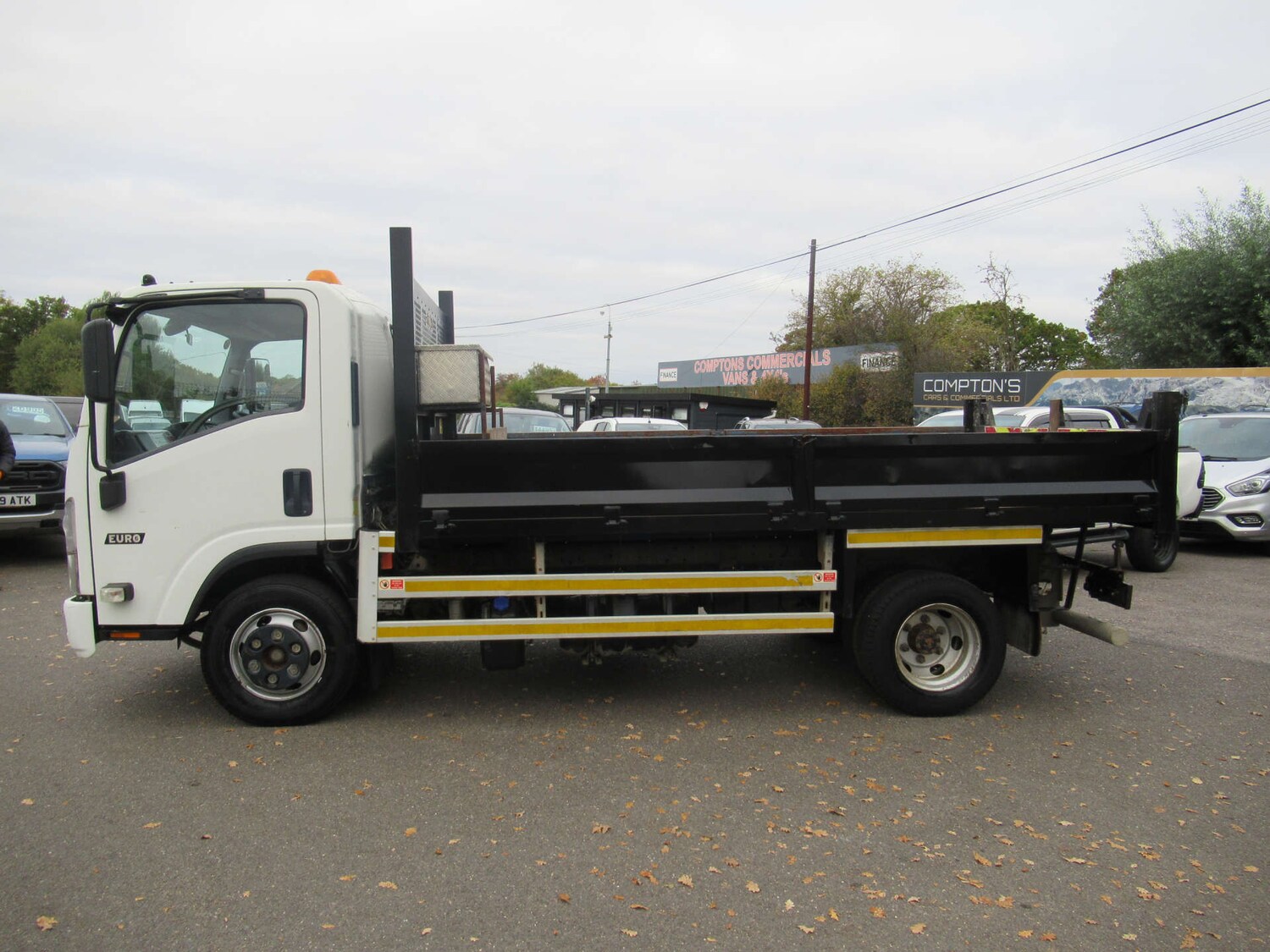 Used Isuzu Forward 2019 for sale - 76601018: Photo 3