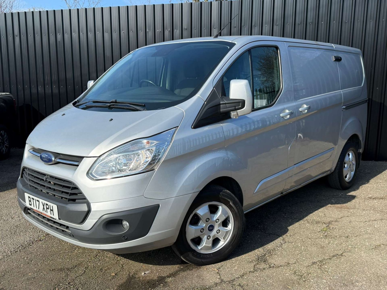 Used Ford Transit Custom 2017 for sale - 77762329: Photo 13