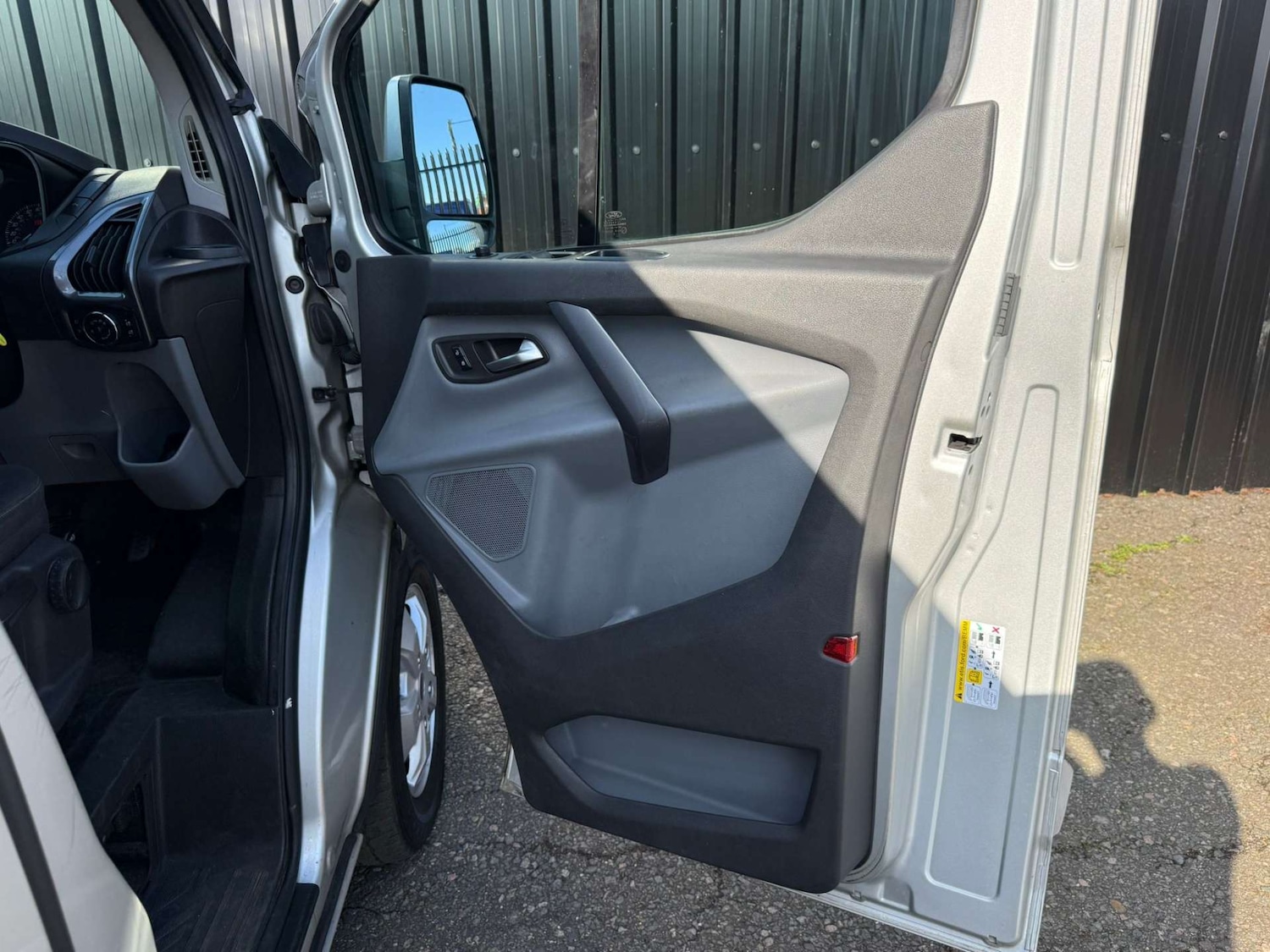 Used Ford Transit Custom 2017 for sale - 77762329: Photo 20