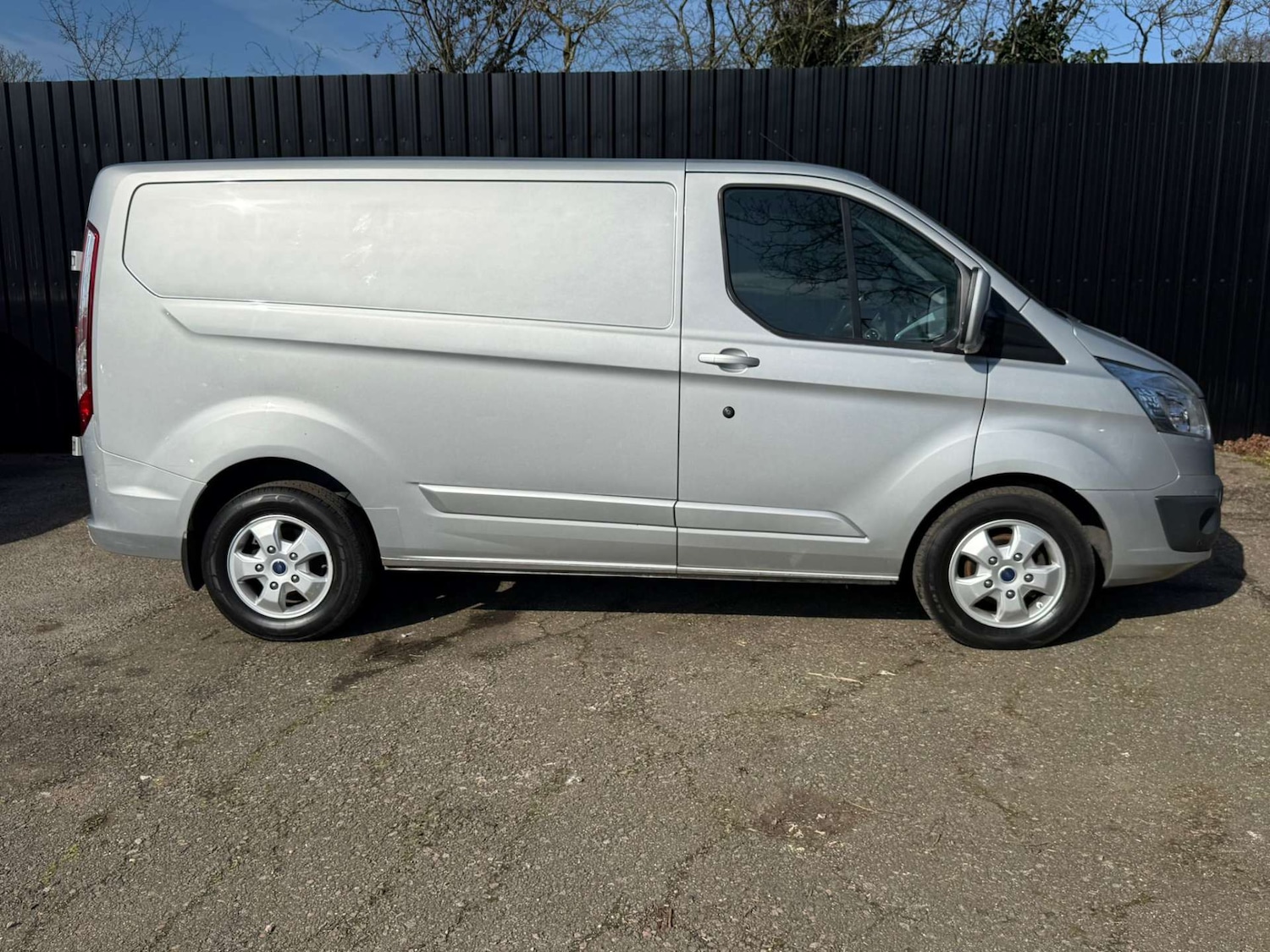 Used Ford Transit Custom 2017 for sale - 77762329: Photo 5