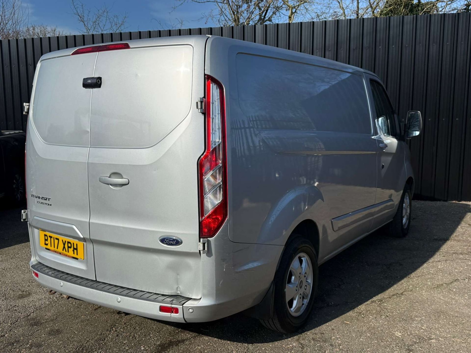 Used Ford Transit Custom 2017 for sale - 77762329: Photo 6