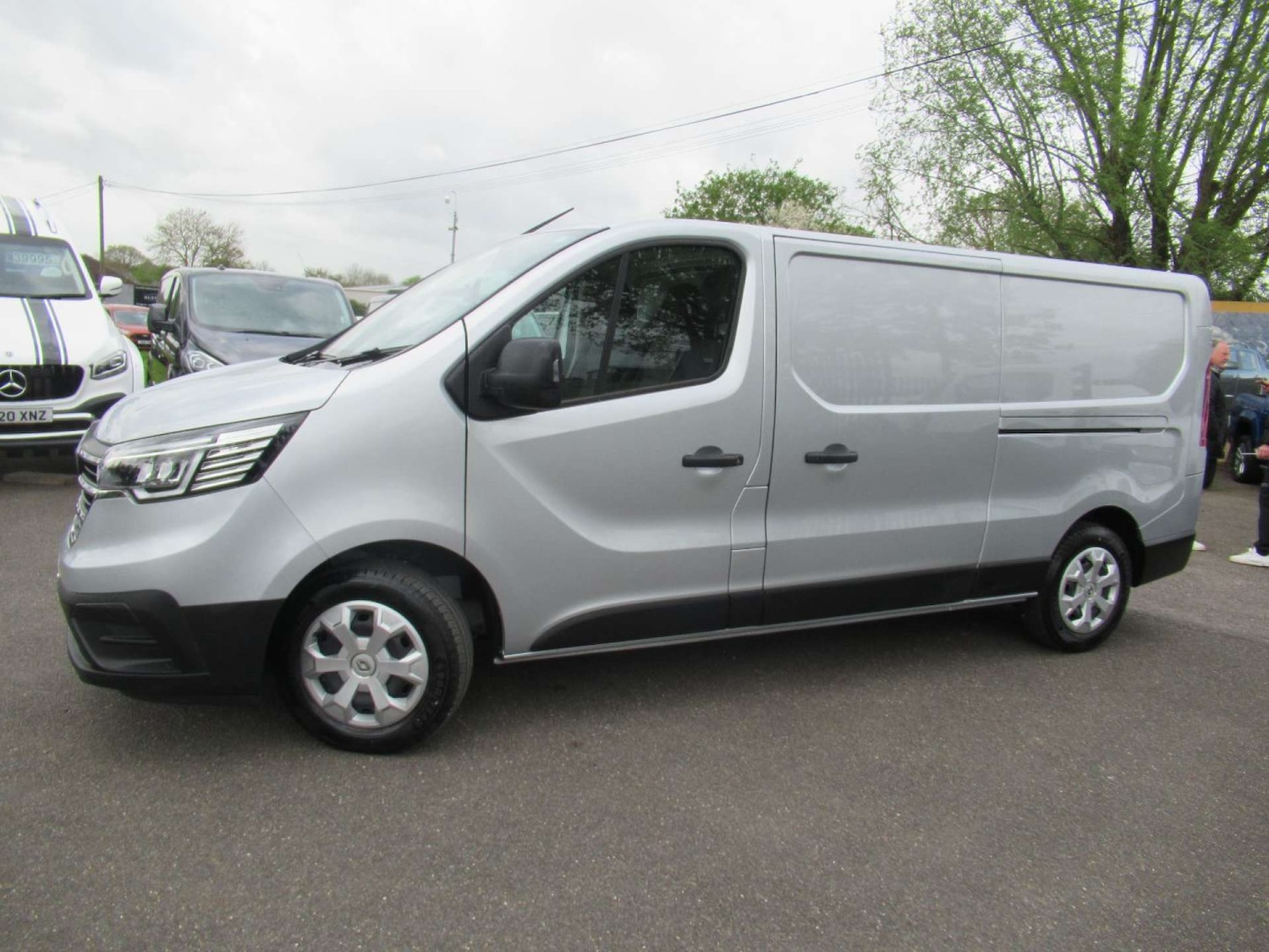 Used Renault Trafic 2023 for sale - 76600654: Photo 2