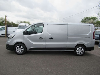 Used Renault Trafic 2023 for sale - 76600654: Photo