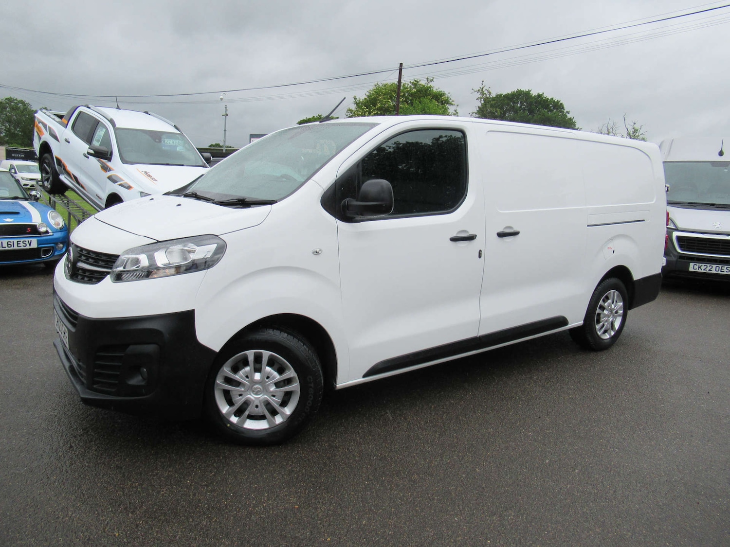 Used Vauxhall Vivaro 2020 for sale - 77326129: Photo 2