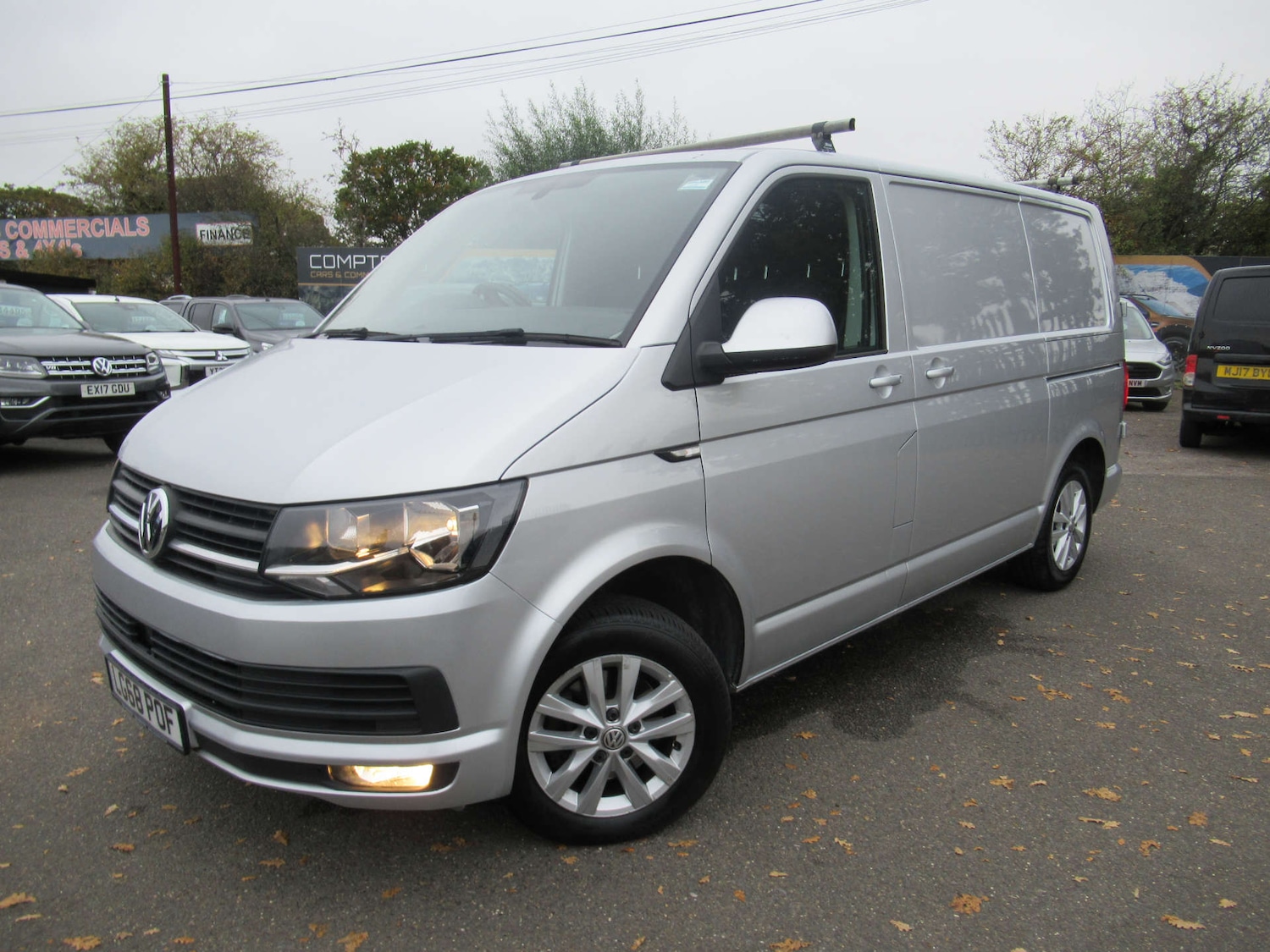 Used Volkswagen Transporter 2018 for sale - 76601010: Photo 1