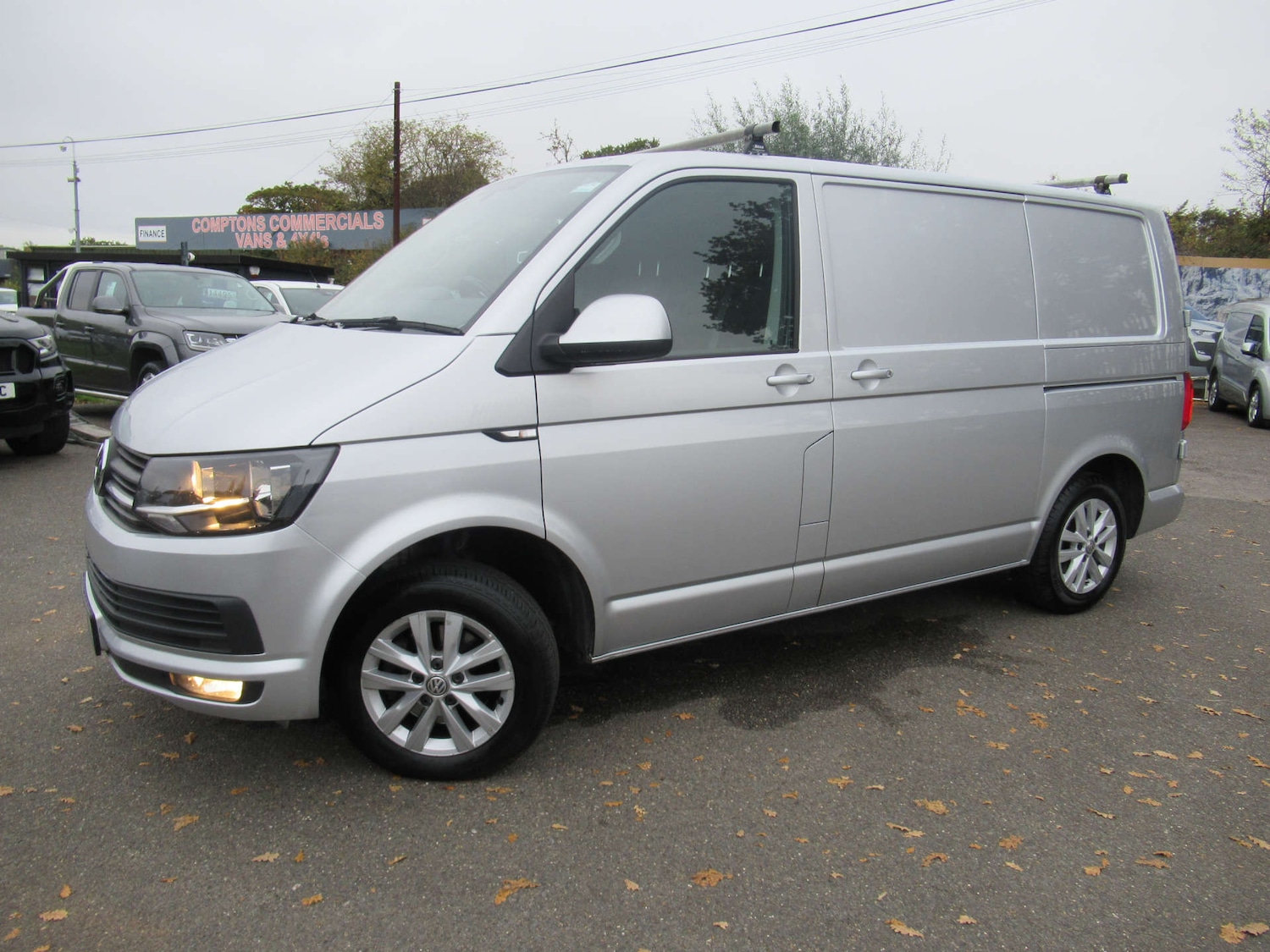 Used Volkswagen Transporter 2018 for sale - 76601010: Photo 2