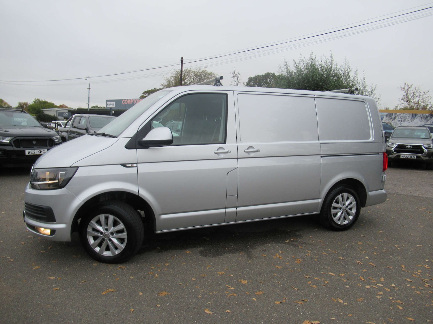 Used Volkswagen Transporter 2018 for sale - 76601010: Photo 3