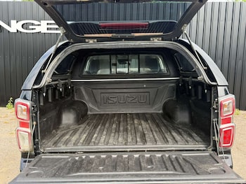 Used Isuzu D-Max 2022 for sale - 78496385: Photo