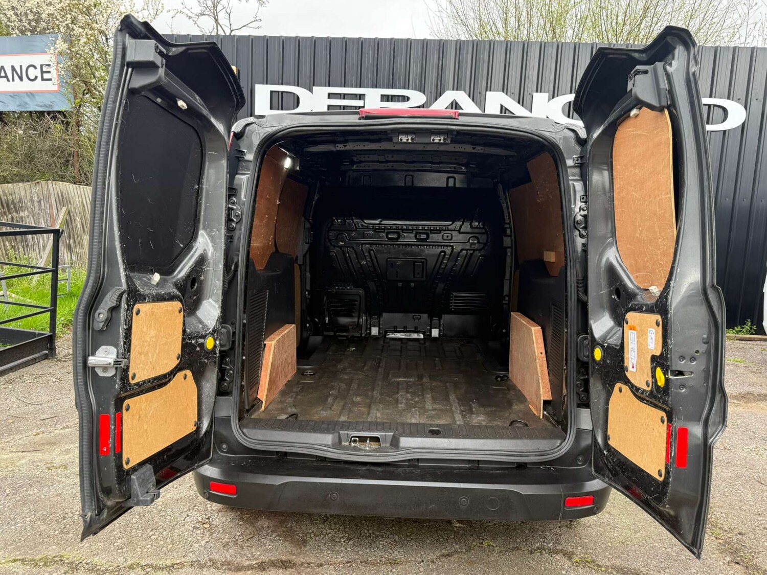 Used Ford Transit Connect 2018 for sale - 78124681: Photo 15