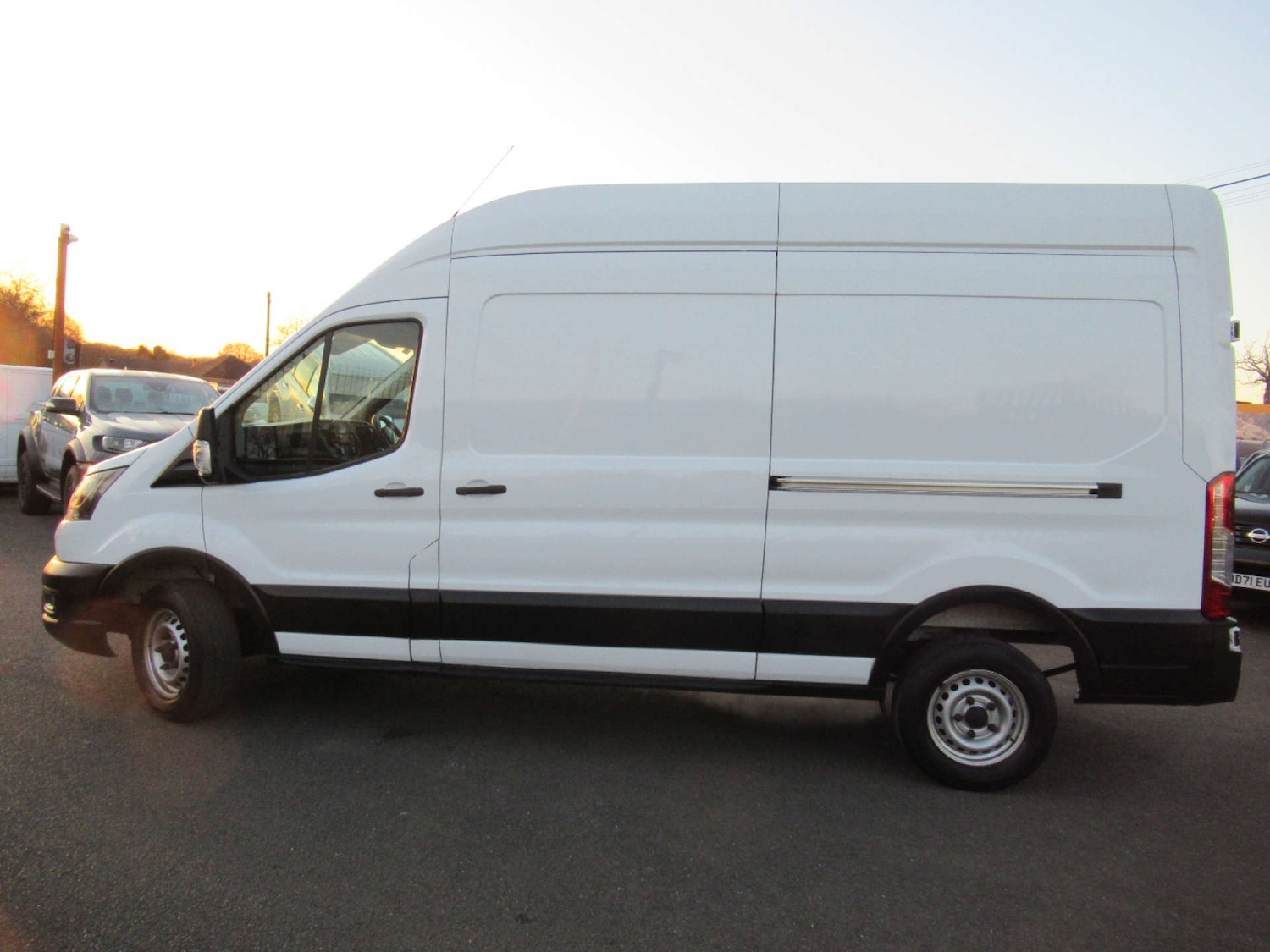 Used Ford Transit 2022 for sale - 76363864: Photo 2