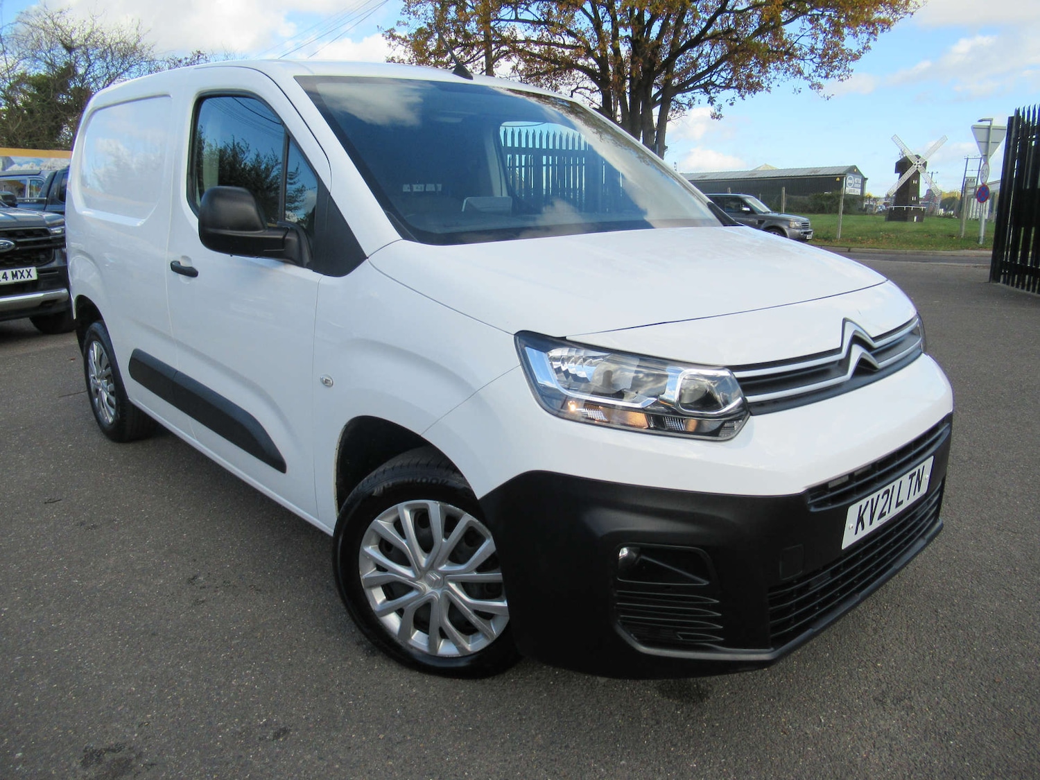 Used Citroen Berlingo 2021 for sale - 76437891: Photo 25