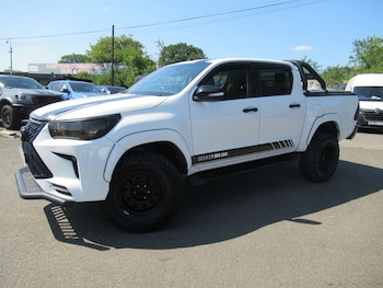 Used Toyota Hilux 2017 for sale - 75622509: Photo