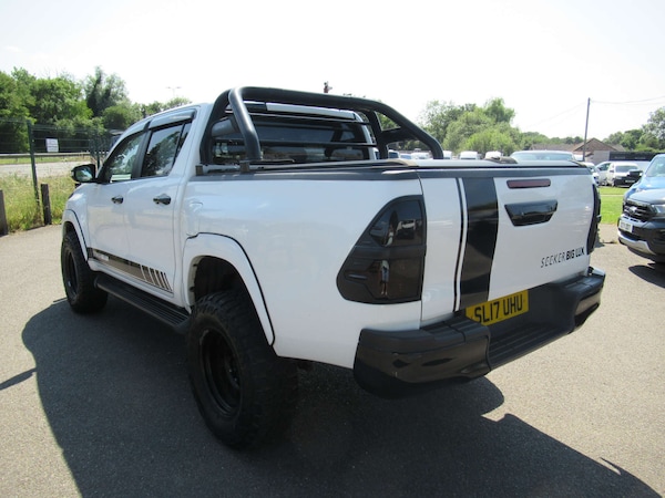 Used Toyota Hilux 2017 for sale - 75622509: Photo 9