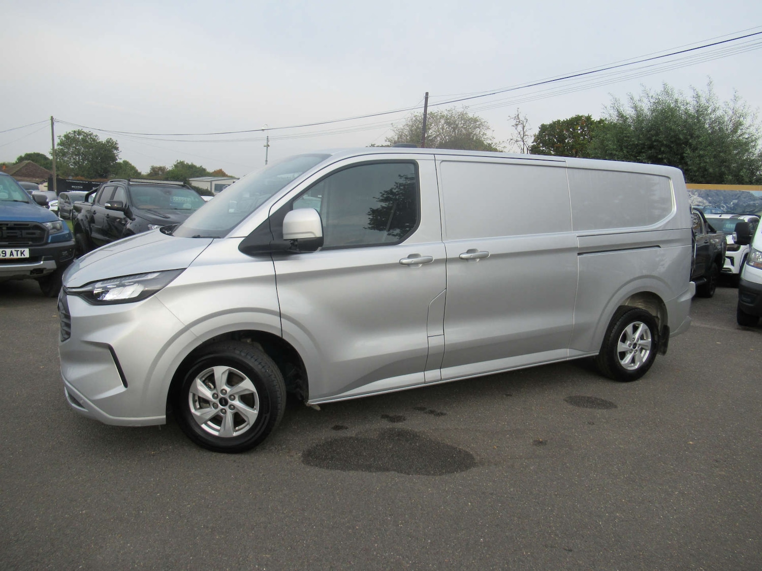 Used Ford Transit Custom 2024 for sale - 76600955: Photo 2