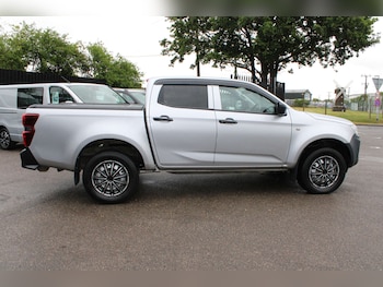 Used Isuzu D-Max 2023 for sale - 78791484: Photo