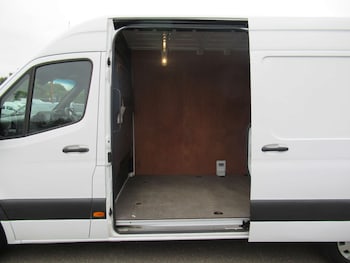 Used Mercedes-Benz Sprinter 2022 for sale - 76232958: Photo