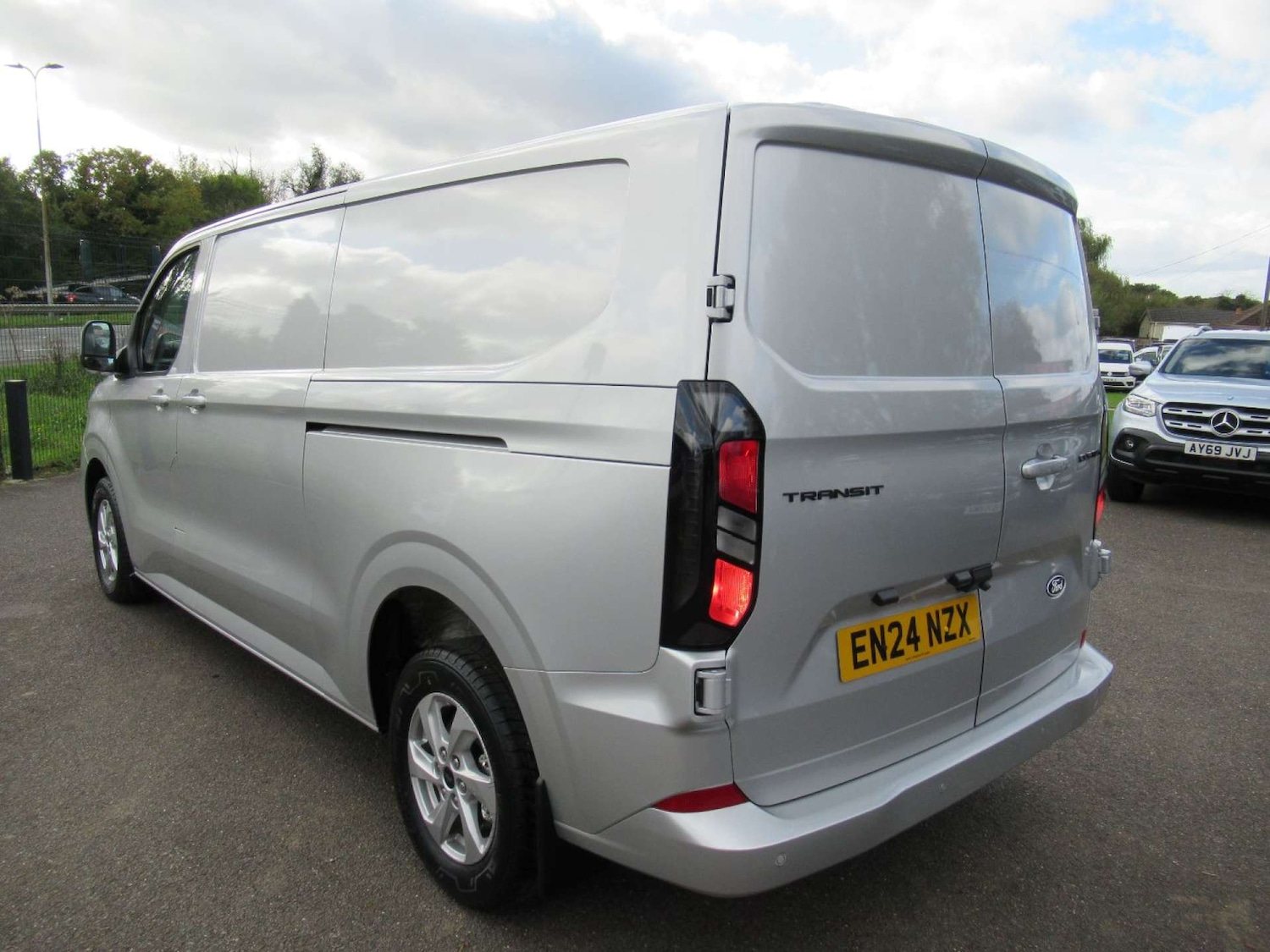 Used Ford Transit Custom 2024 for sale - 76601051: Photo 8