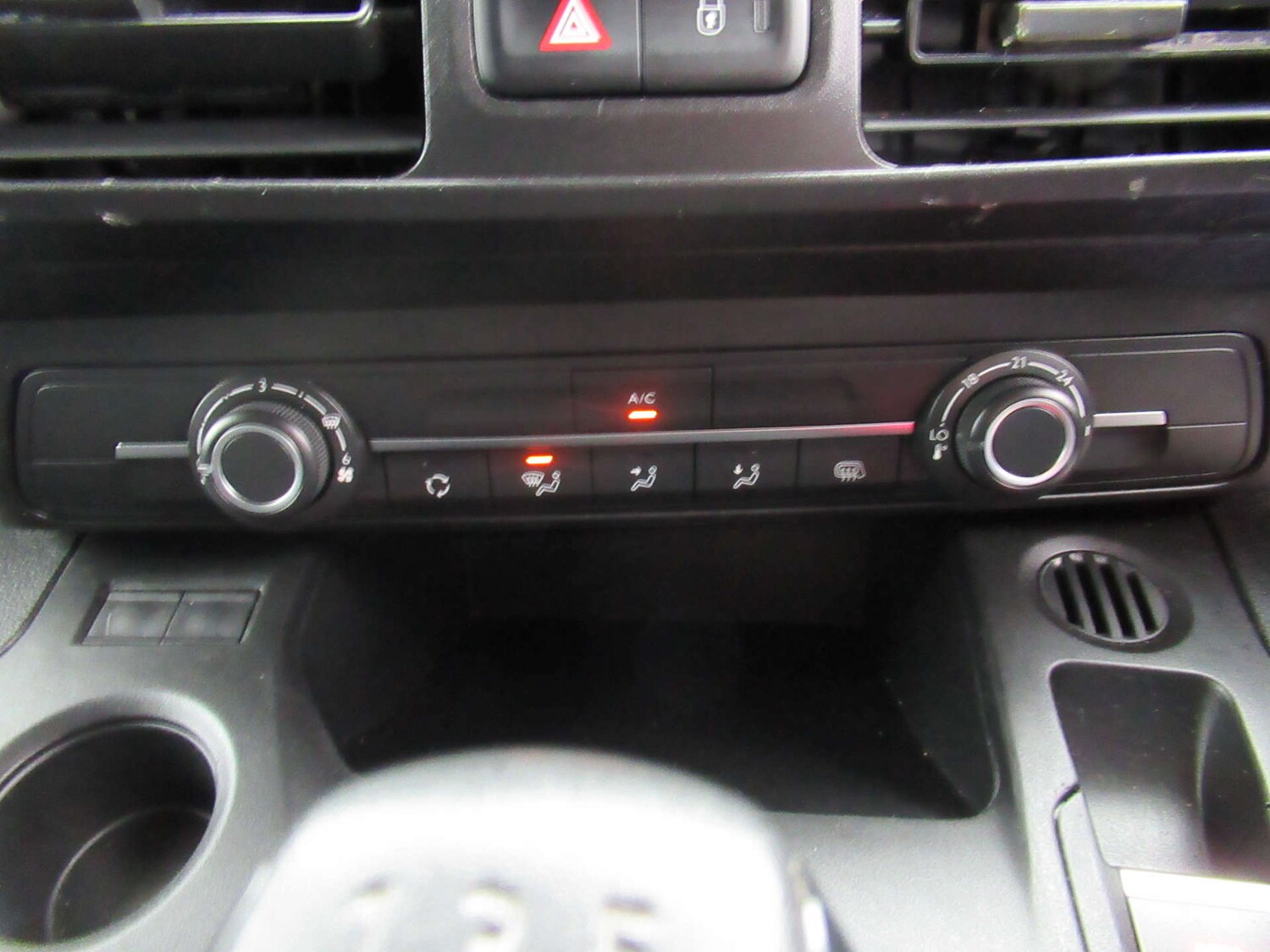 Used Peugeot Partner 2021 for sale - 76277930: Photo 17