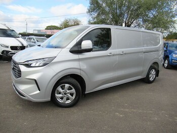 Used Ford Transit Custom 2024 for sale - 76277899: Photo 2
