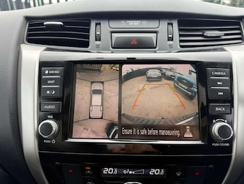 Used Nissan Navara 2019 for sale - 77730188: Photo