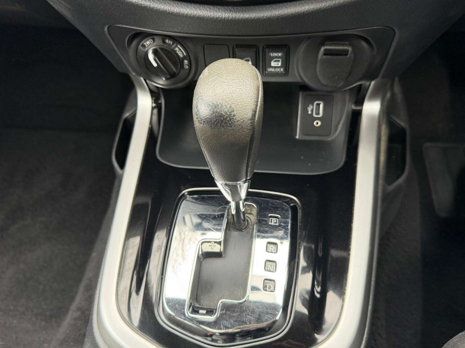 Used Nissan Navara 2019 for sale - 77730188: Photo 37