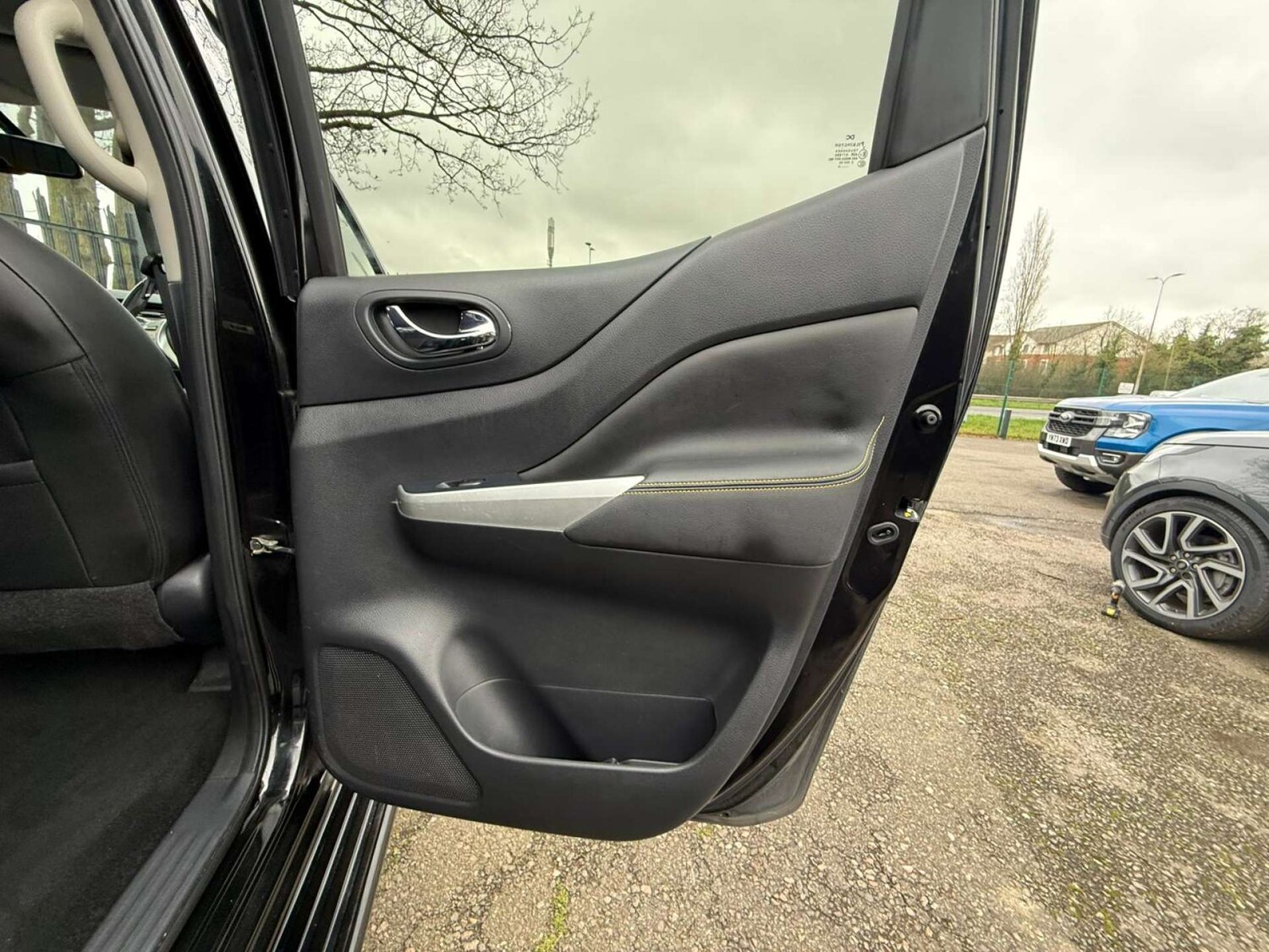 Used Nissan Navara 2019 for sale - 77730188: Photo 39