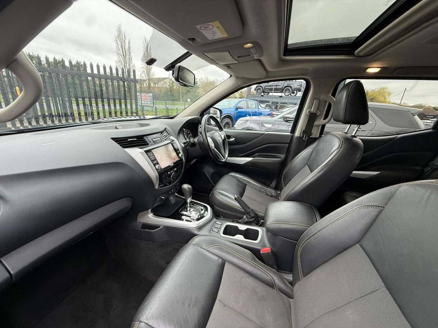 Used Nissan Navara 2019 for sale - 77730188: Photo 45