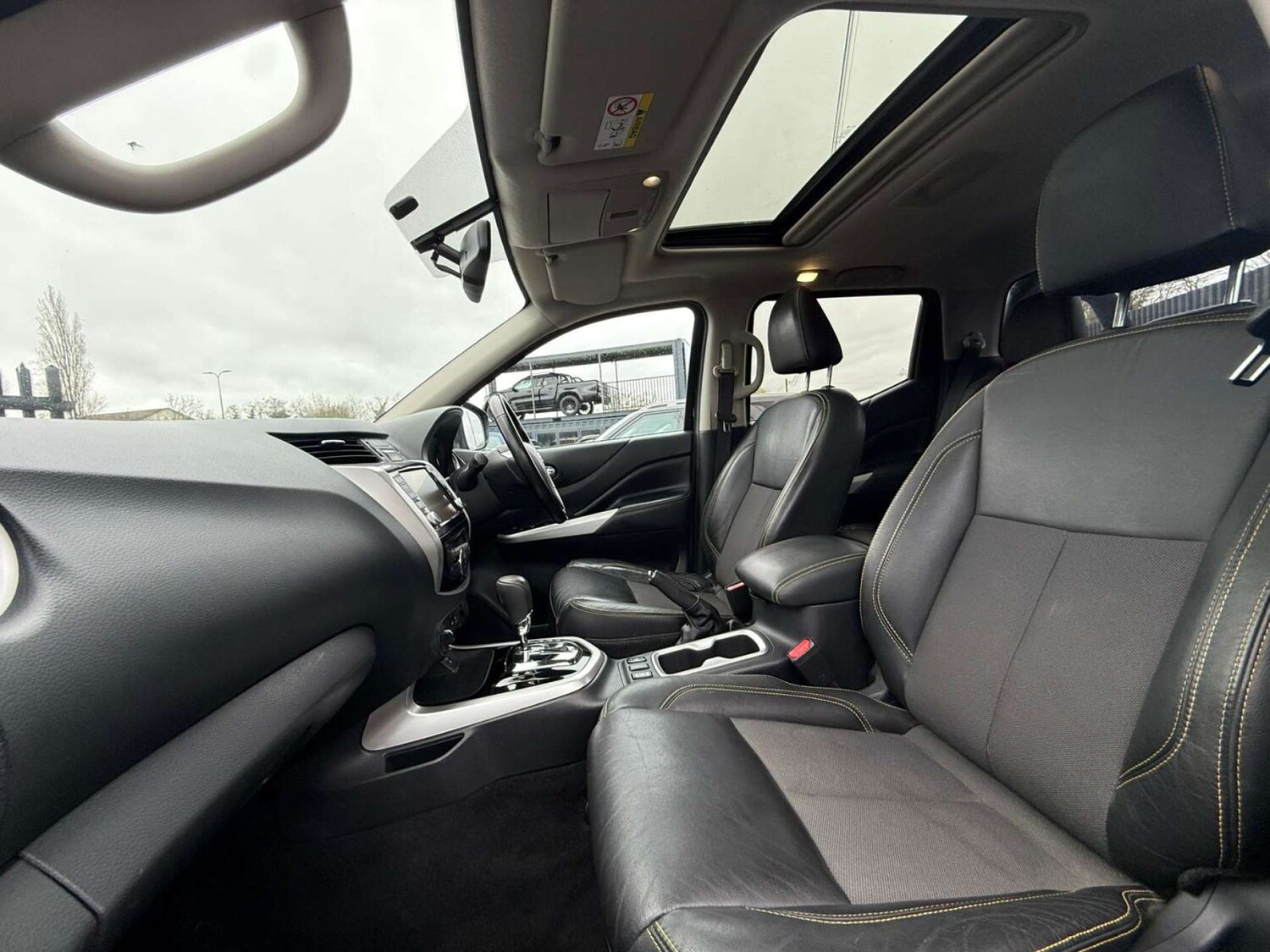 Used Nissan Navara 2019 for sale - 77730188: Photo 46