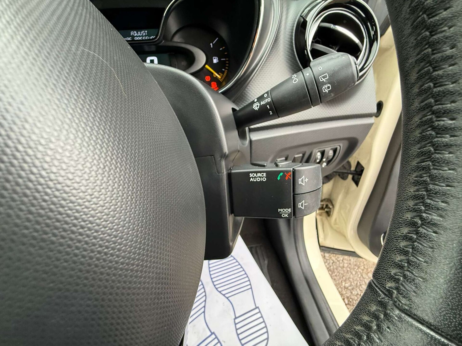 Used Renault Captur 2016 for sale - 78106665: Photo 28