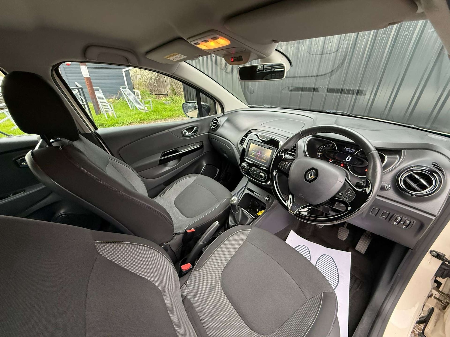 Used Renault Captur 2016 for sale - 78106665: Photo 4