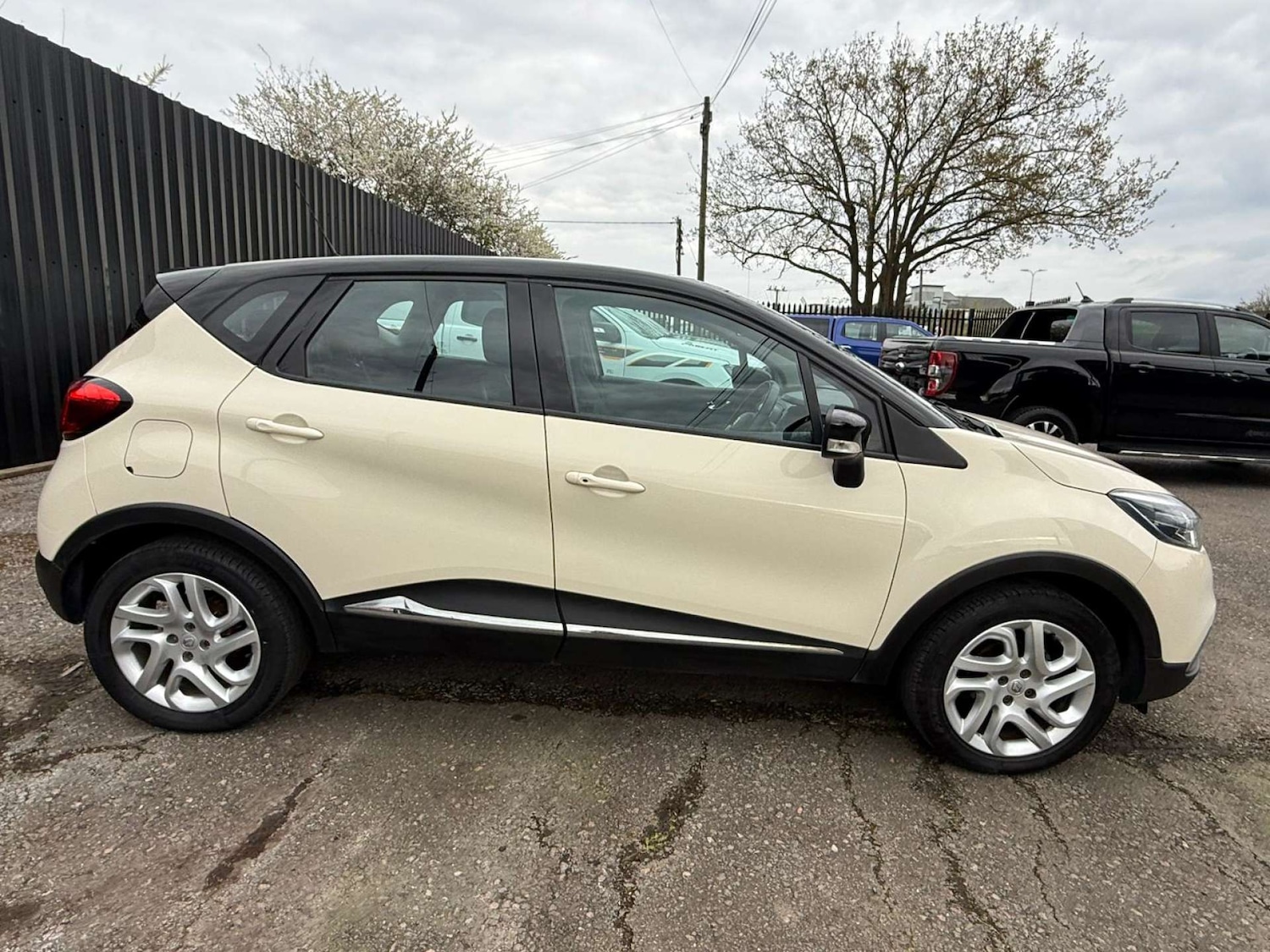Used Renault Captur 2016 for sale - 78106665: Photo 5