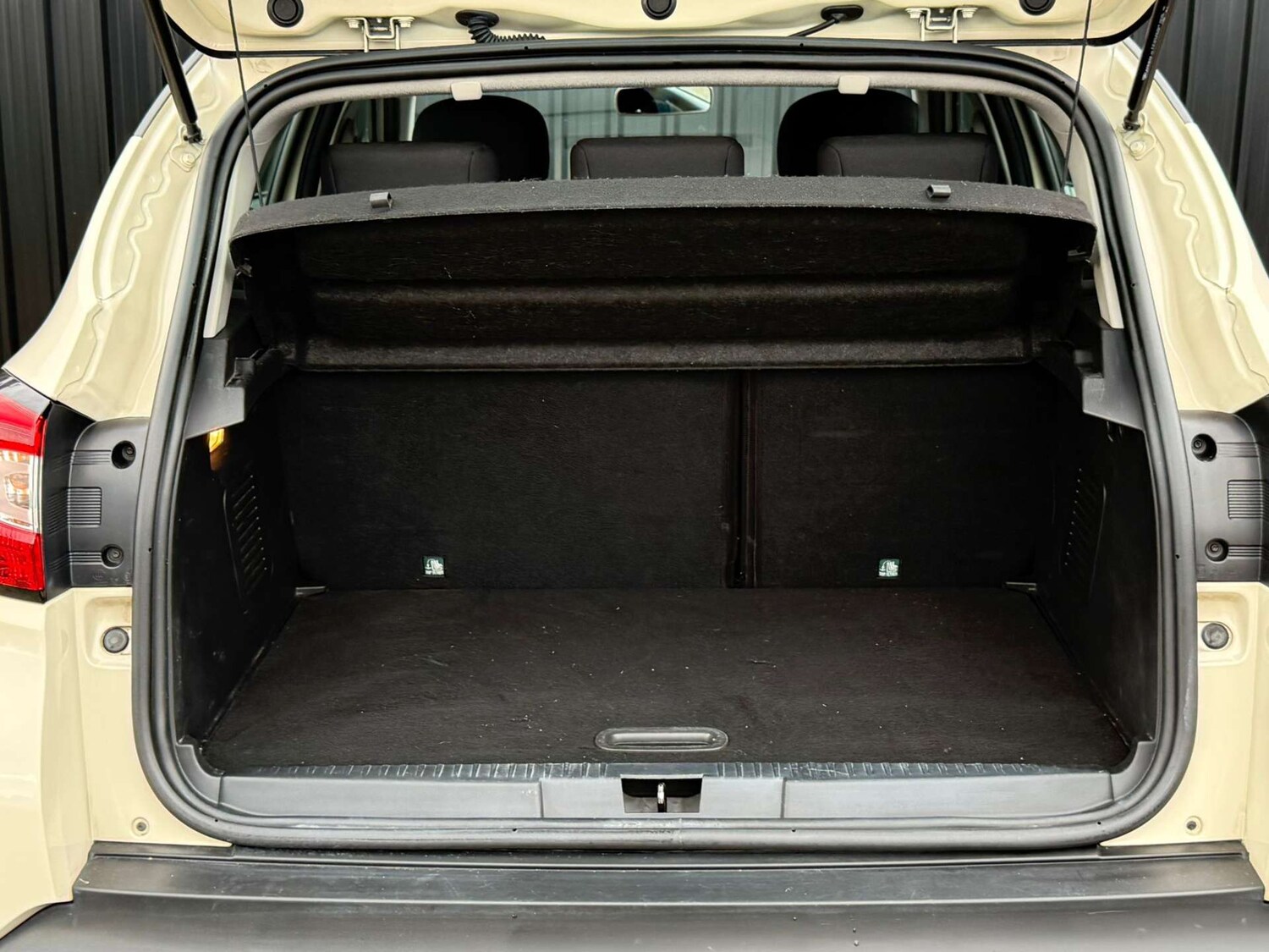 Used Renault Captur 2016 for sale - 78106665: Photo 50