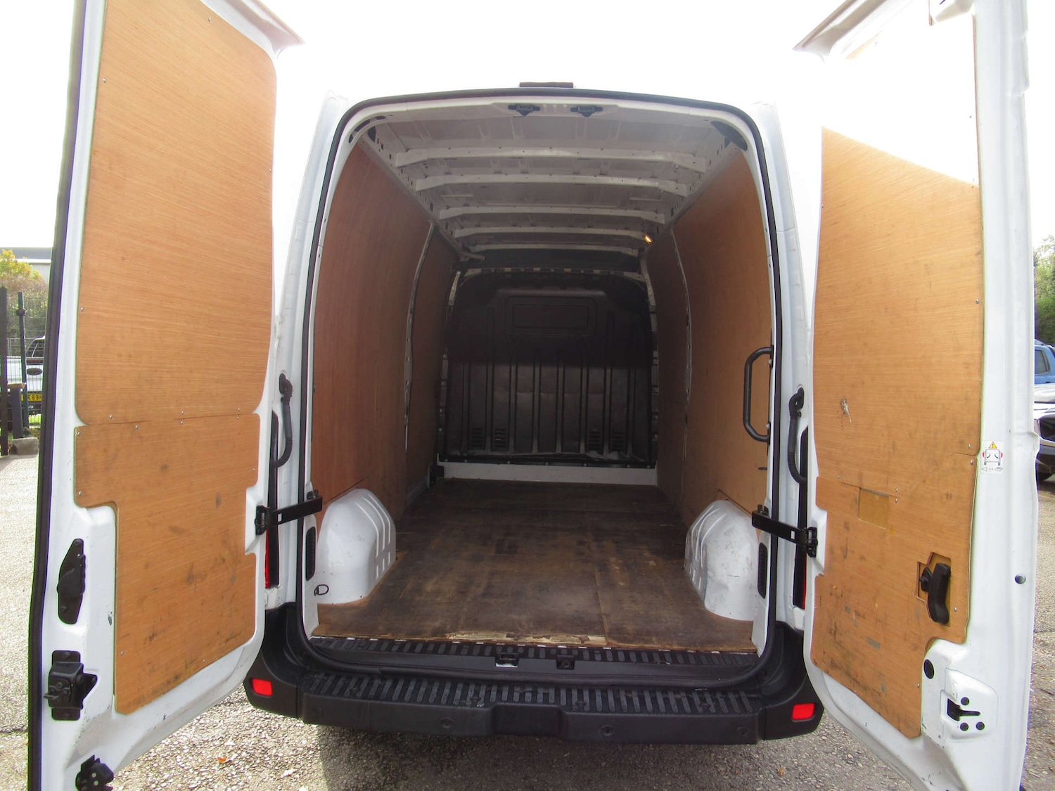 Used Nissan Interstar 2022 for sale - 76600832: Photo 11