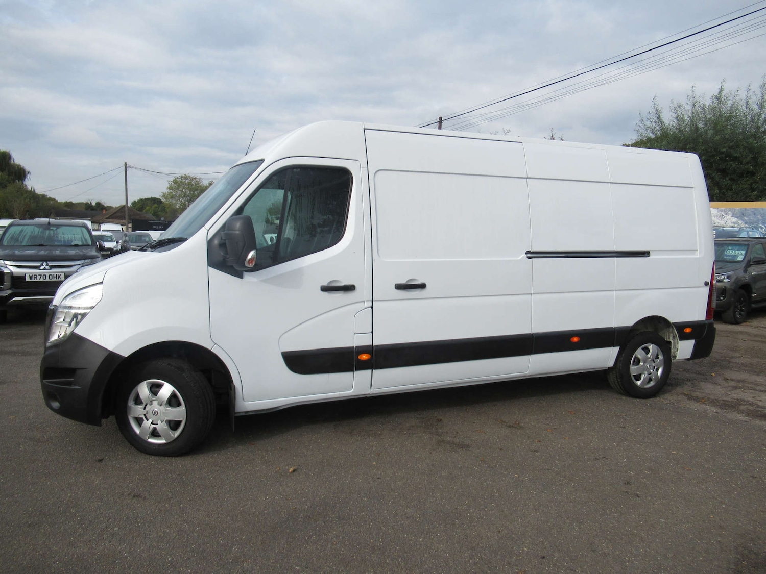 Used Nissan Interstar 2022 for sale - 76600832: Photo 2