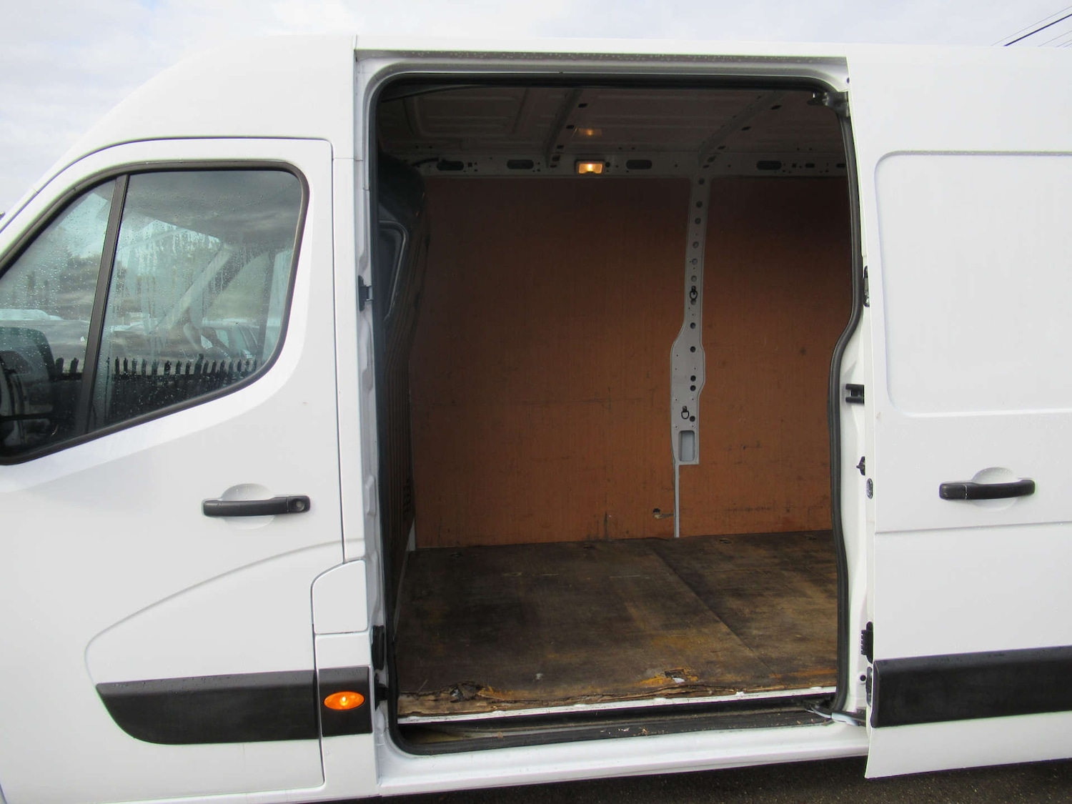 Used Nissan Interstar 2022 for sale - 76600832: Photo 5