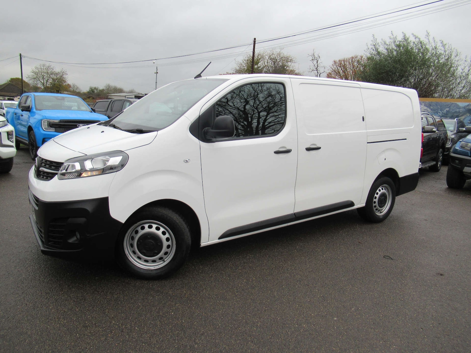 Used Vauxhall Vivaro 2022 for sale - 76830097: Photo 2