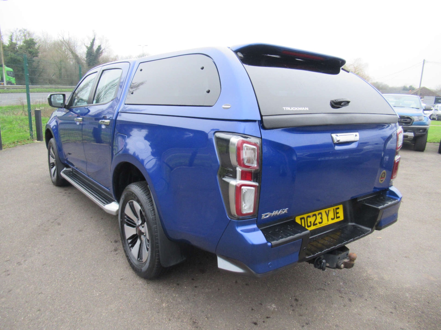 Used Isuzu D-Max 2023 for sale - 76600885: Photo 8