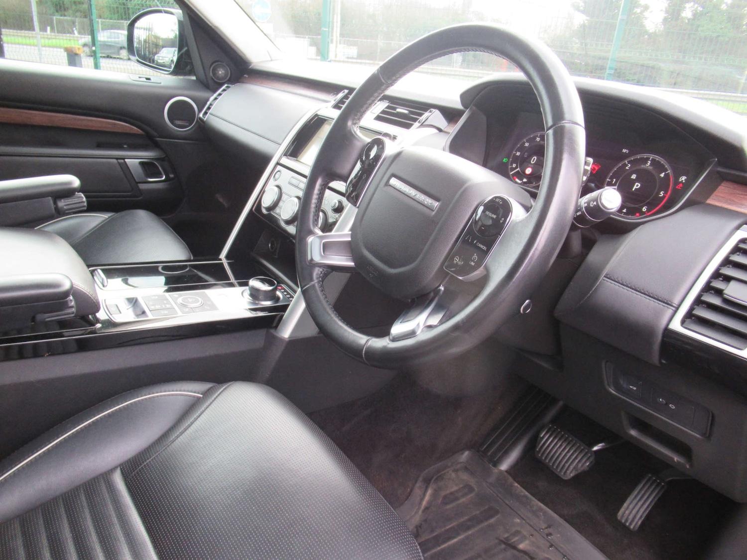 Used Land Rover Discovery 2019 for sale - 77529383: Photo 18