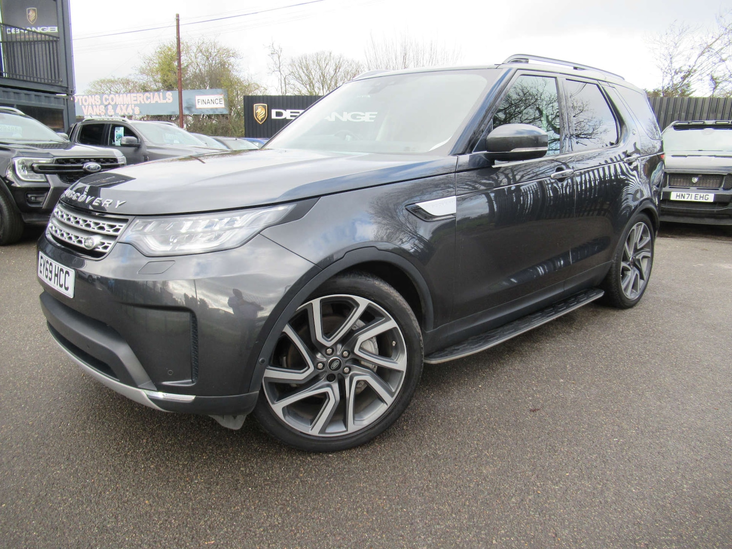 Used Land Rover Discovery 2019 for sale - 77529383: Photo 2