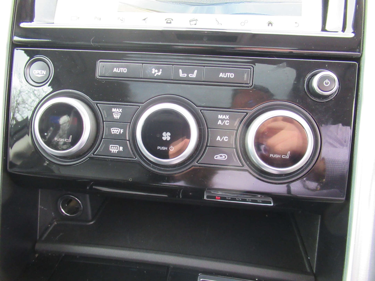 Used Land Rover Discovery 2019 for sale - 77529383: Photo 21