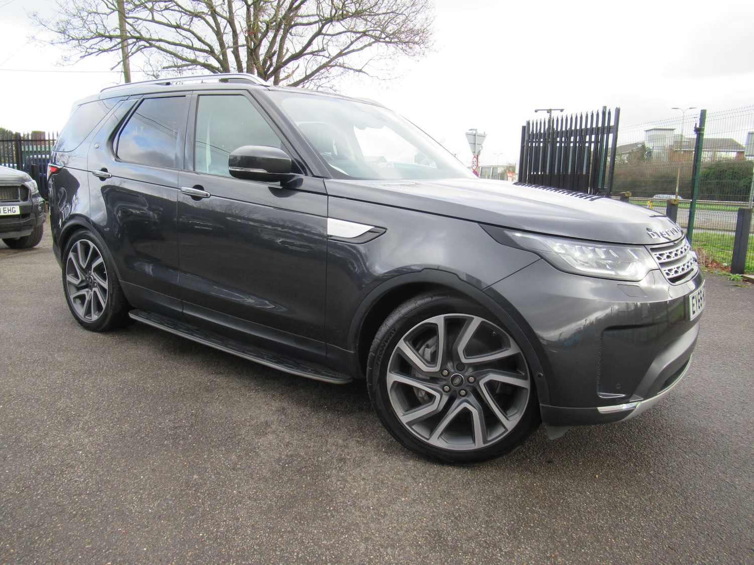 Used Land Rover Discovery 2019 for sale - 77529383: Photo 32