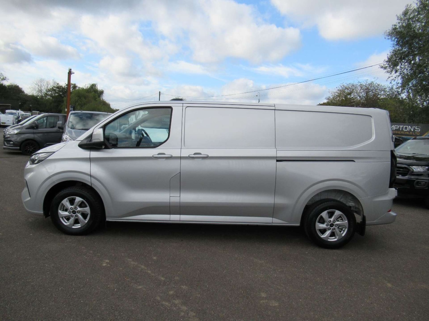 Used Ford Transit Custom 2024 for sale - 76363918: Photo 3