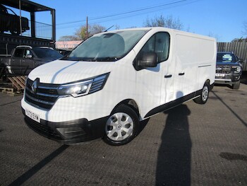 Renault Trafic feature image