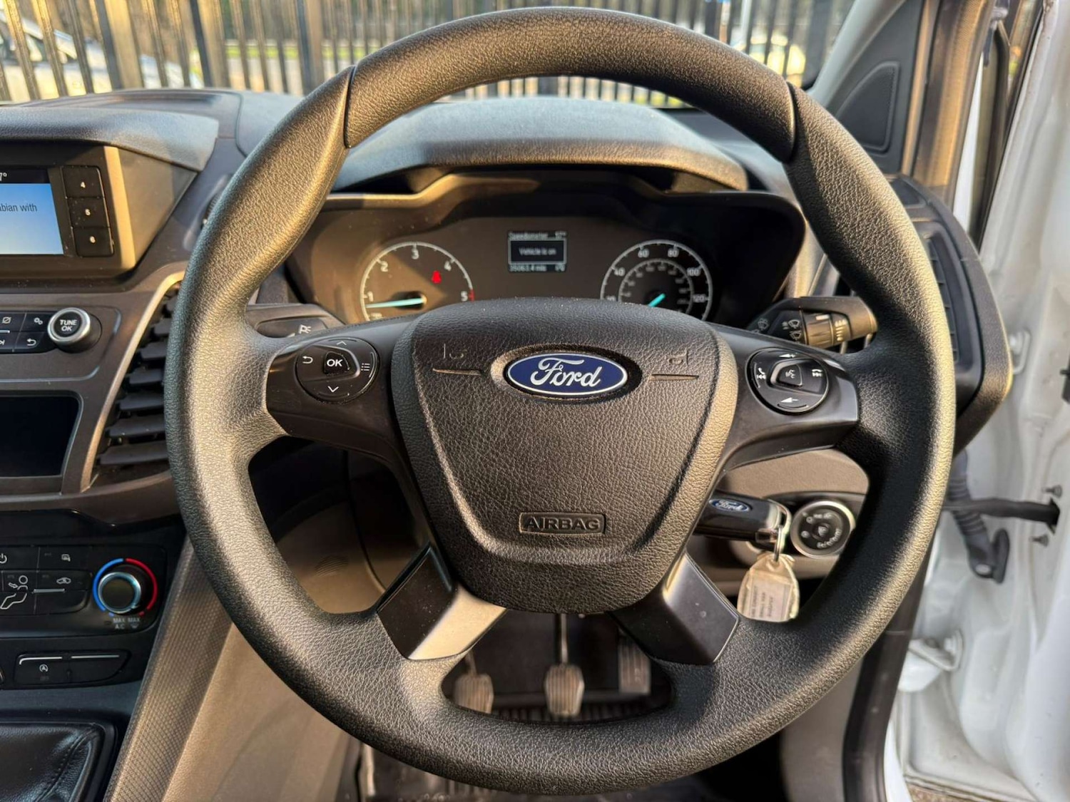 Used Ford Transit Connect 2023 for sale - 77687376: Photo 2