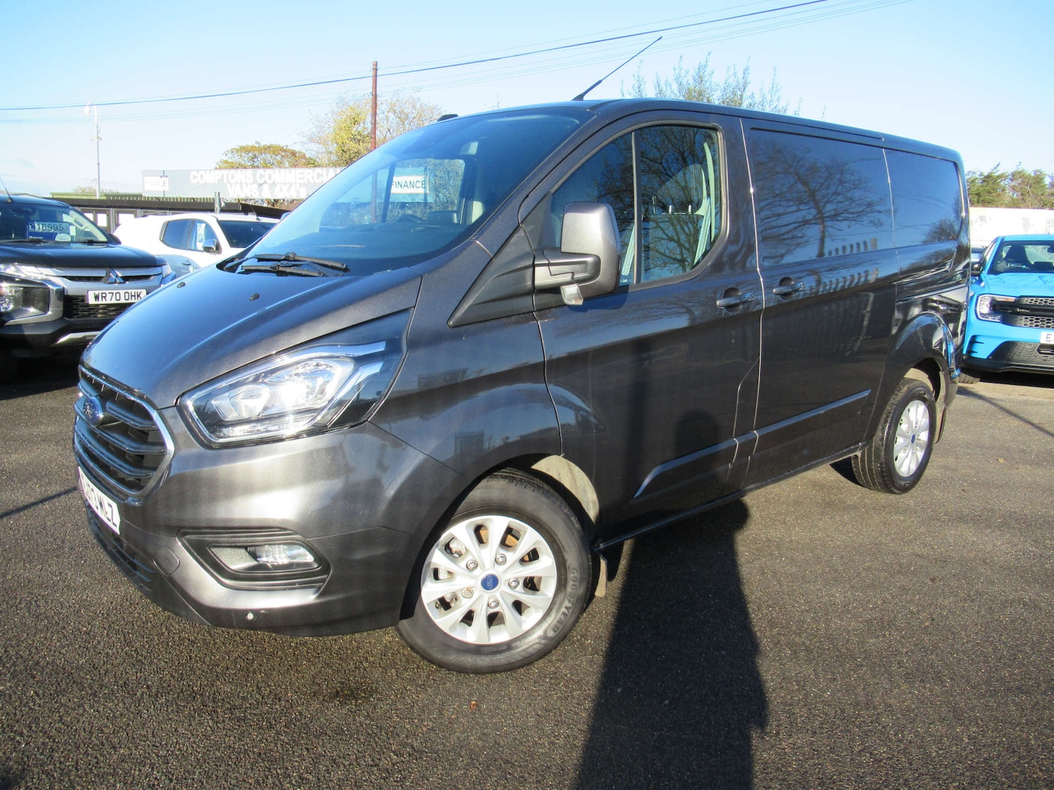 Used Ford Transit Custom 2023 for sale - 76693600: Photo 1