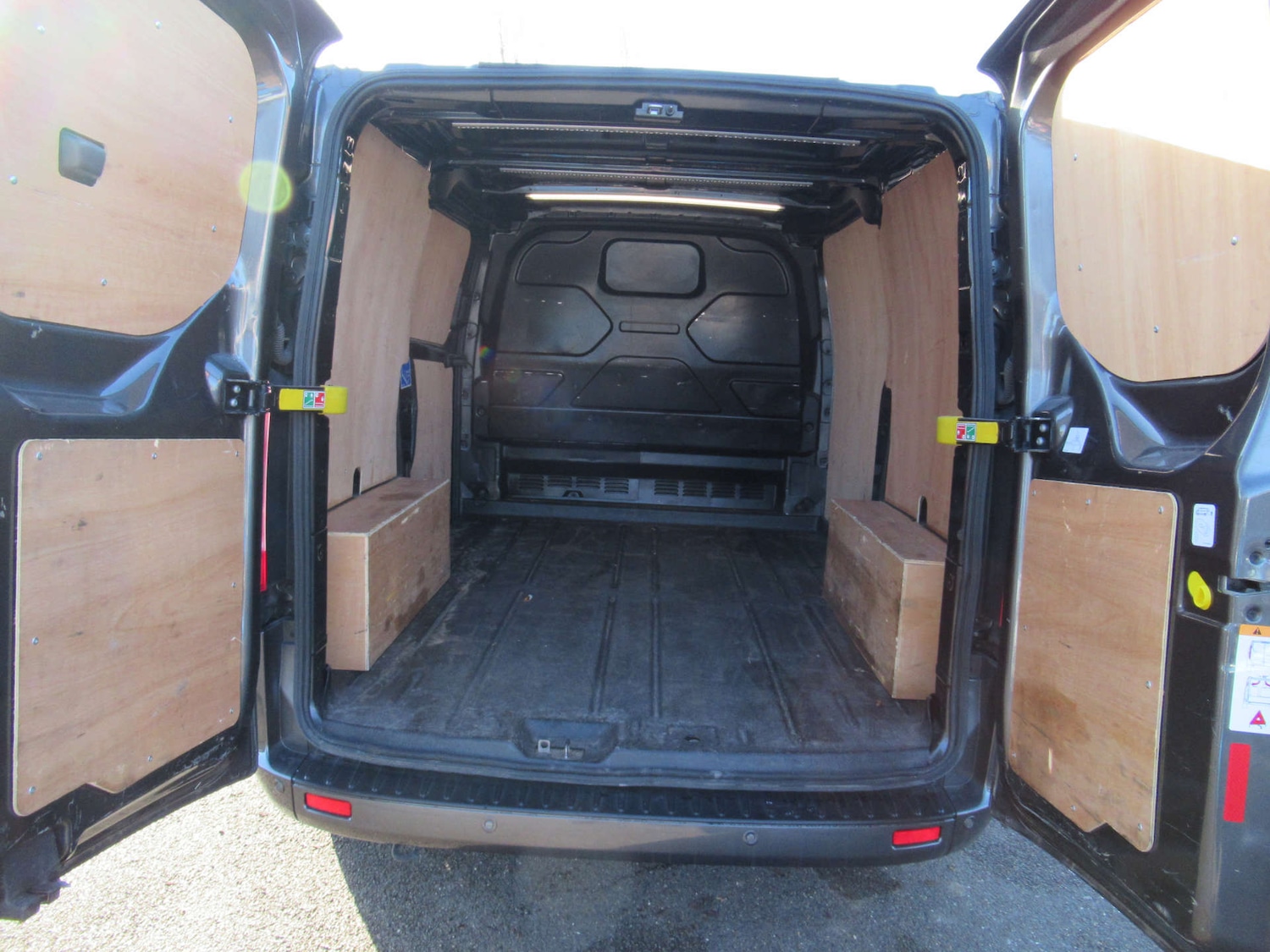 Used Ford Transit Custom 2023 for sale - 76693600: Photo 10